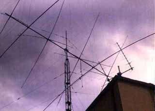 Close-up view of the quad and beam antennas.